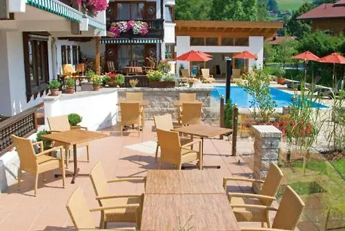 Hotel Gaestehaus Weisses Roessl *