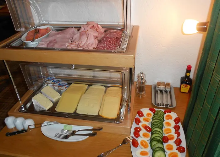 Gaestehaus Weisses Roessl Hotel