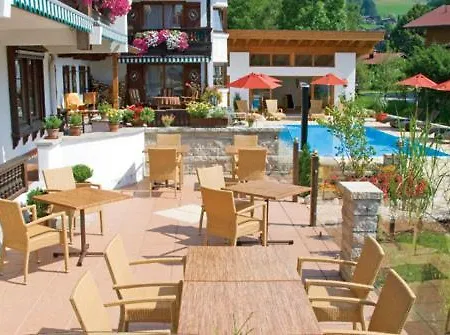 Hotell Gaestehaus Weisses Roessl *