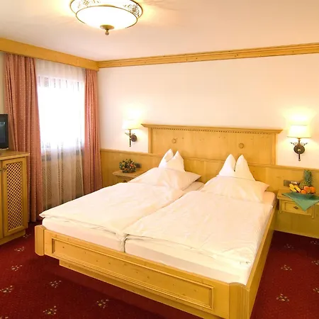 Gaestehaus Weisses Roessl